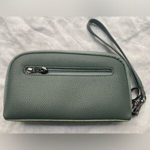 Wristlet, leather, green with gunmetal